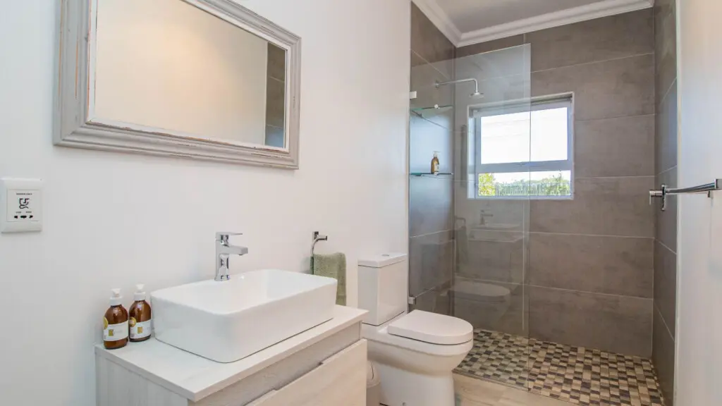 49659 348282 DRQSDiOQMoKempKmjspG2pbjuqV2FyYBmNaEcdKtnXQ 68a481930258f 32.jpg