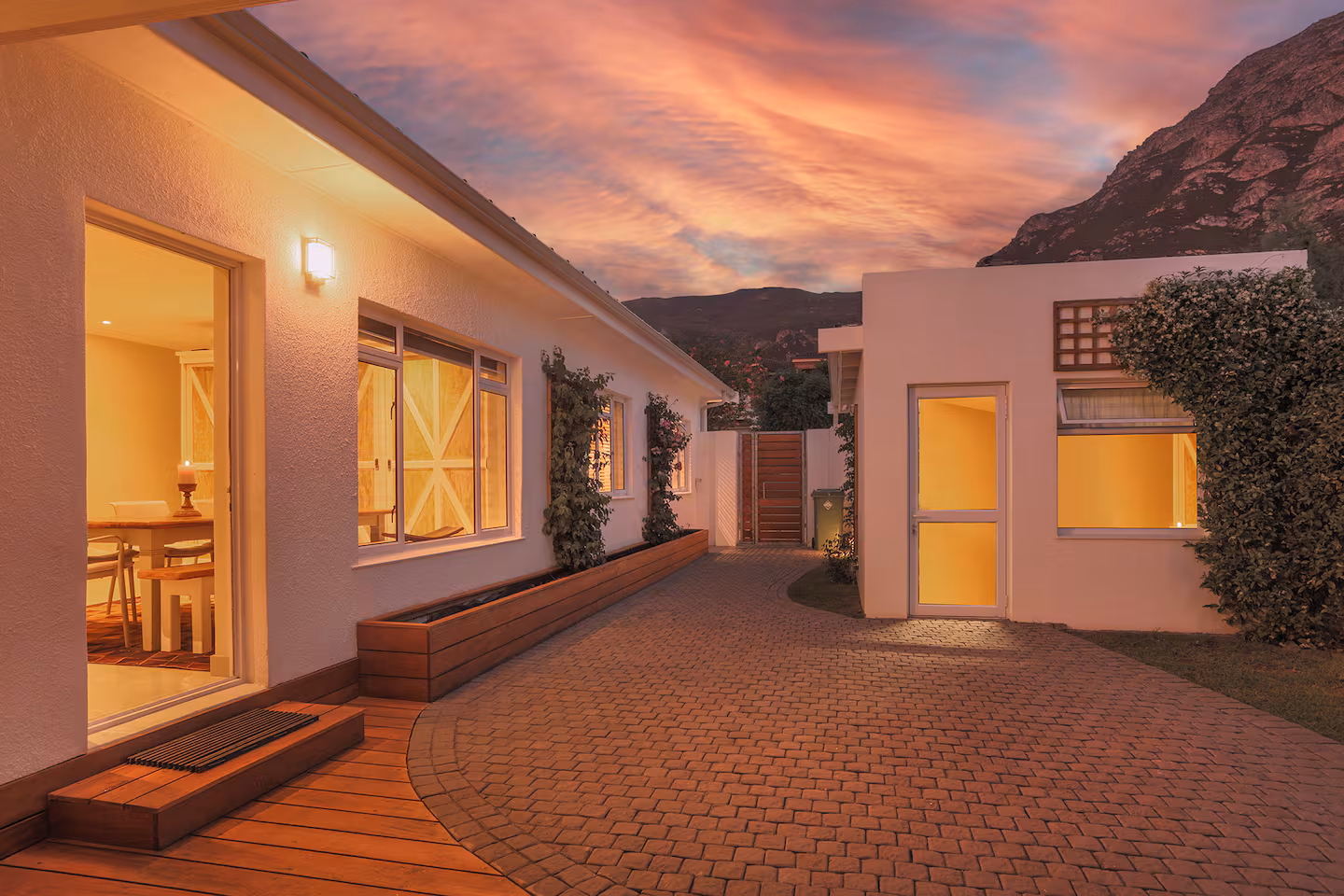 76a6f9da 101d 4675 8c87 d242d02c80a3