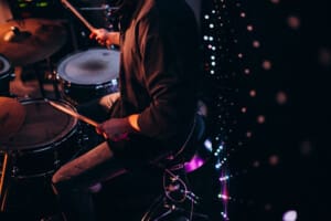 Step Back in Time with That 80s Show by Mike & the Harmonix